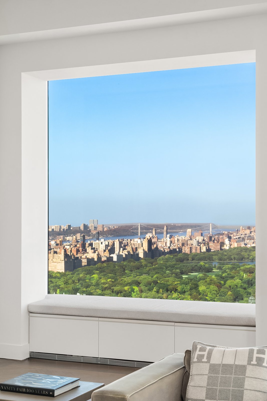 432 Park Avenue, 54A