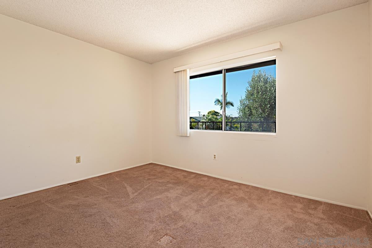 640 Banjo Ct