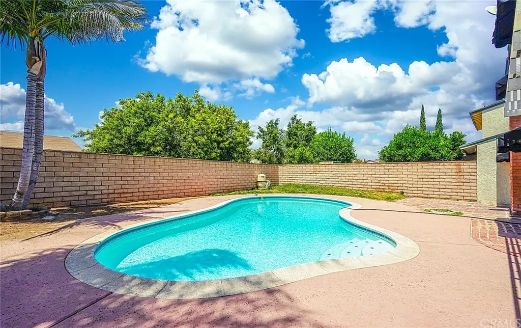 2643 Greenbriar Pl