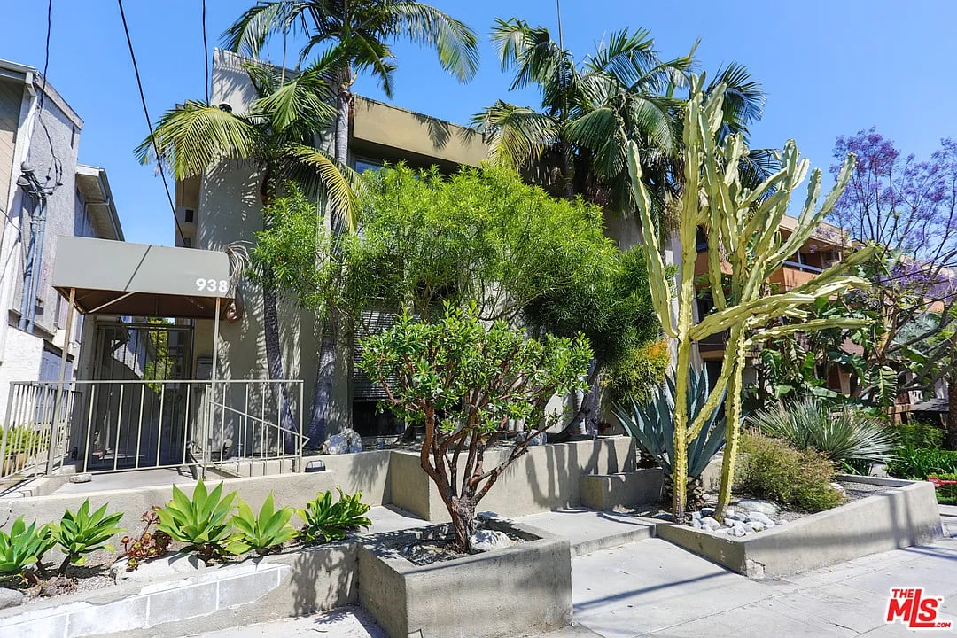 938 Palm Ave APT 5
