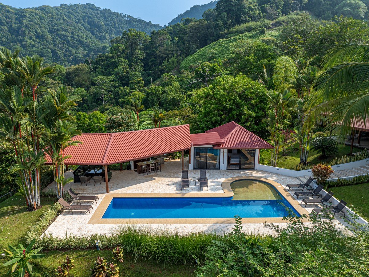 2.07 ACRES – 3 Bedroom Elegant Home With Guest Suite & Sweeping Ocean Views, Secluded & Nestled within Lush Jungle Surroundings!!!