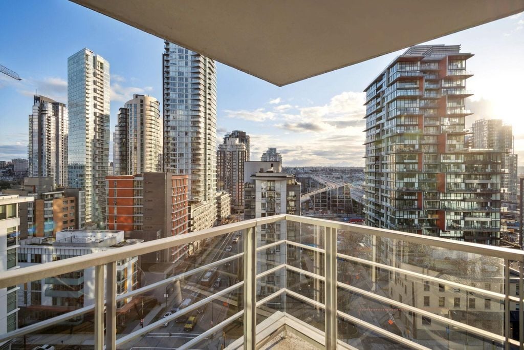 1255 Seymour St, #1502