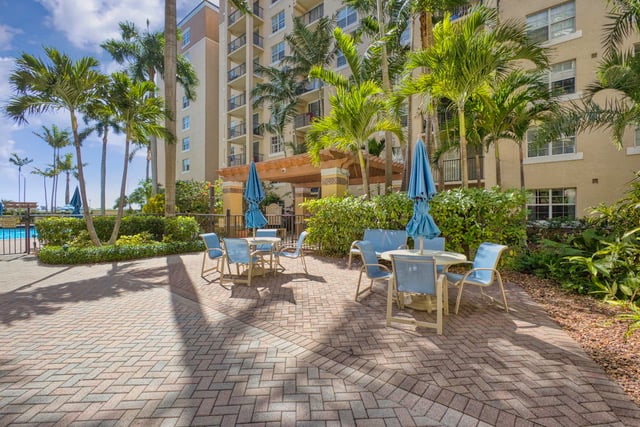Flagler Pointe Downtown WPB Condos