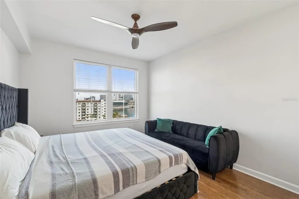 345 Bayshore Blvd, Apt 906