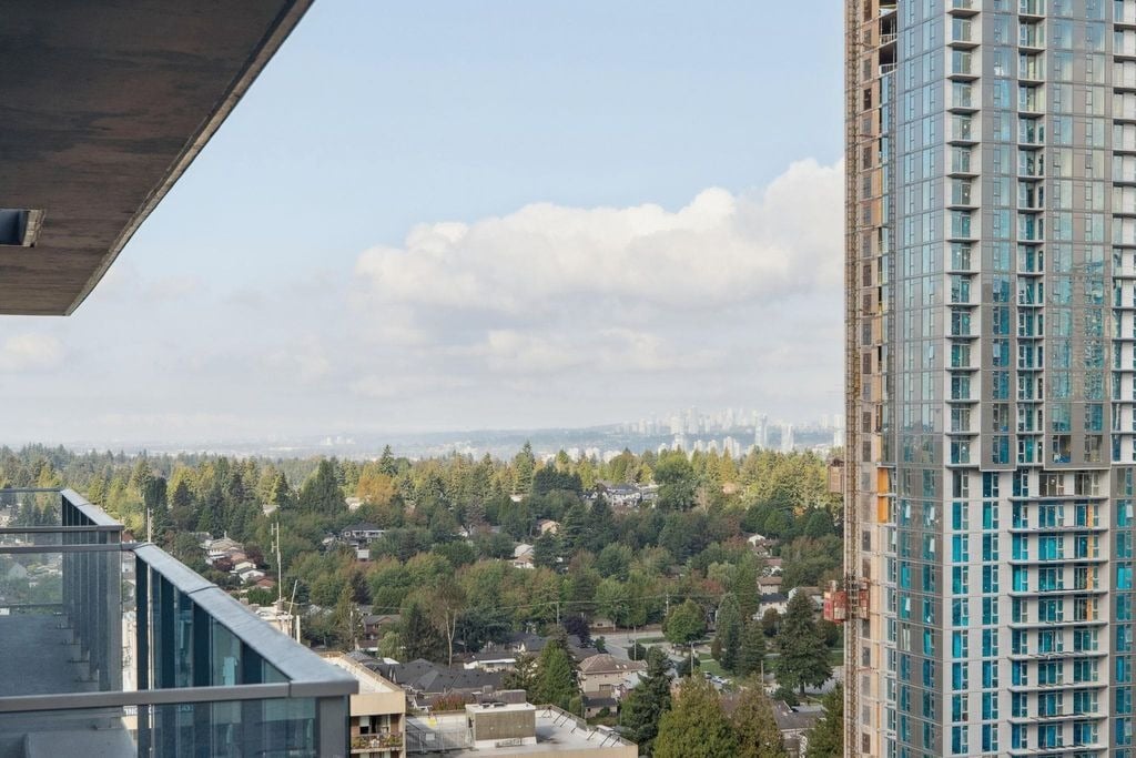 13615 Fraser Hwy, #2307
