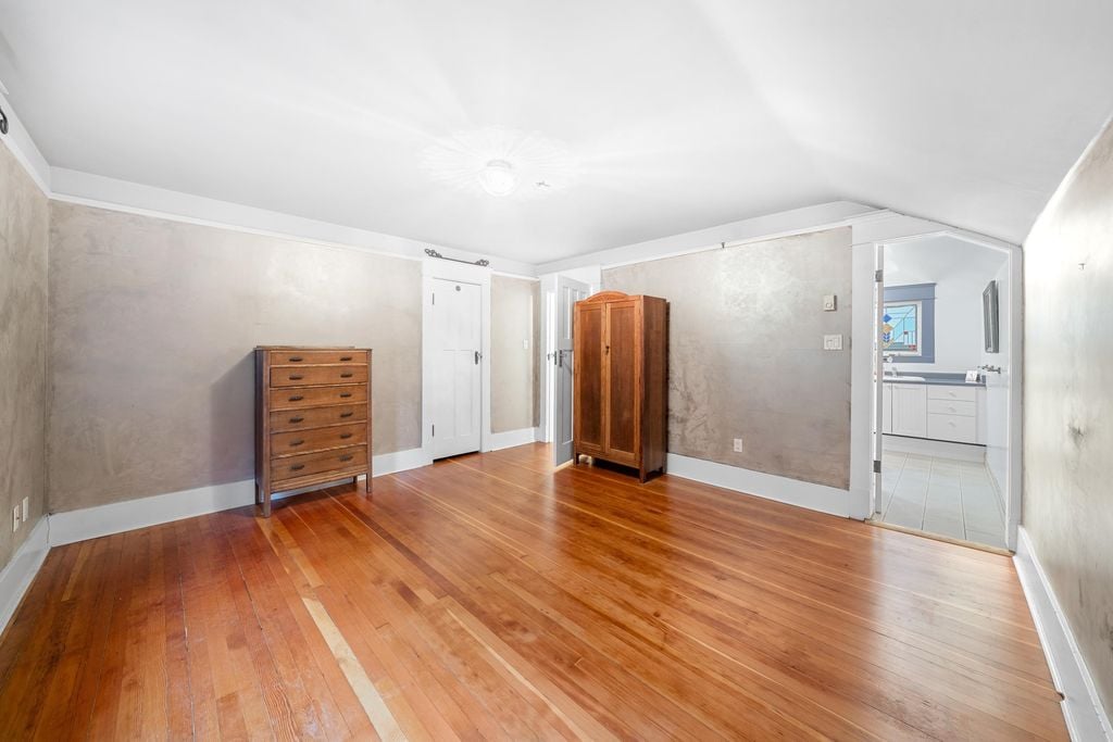 49 W 7th Ave, #3447