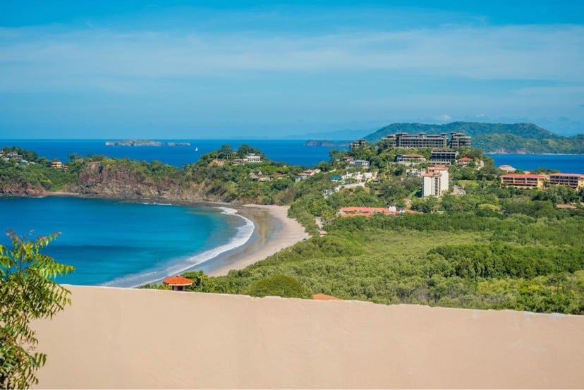 Casa Todo Bien & Guest House: A luxury living nestled into the prestigious Southridge mountainside of Playa Flamingo!