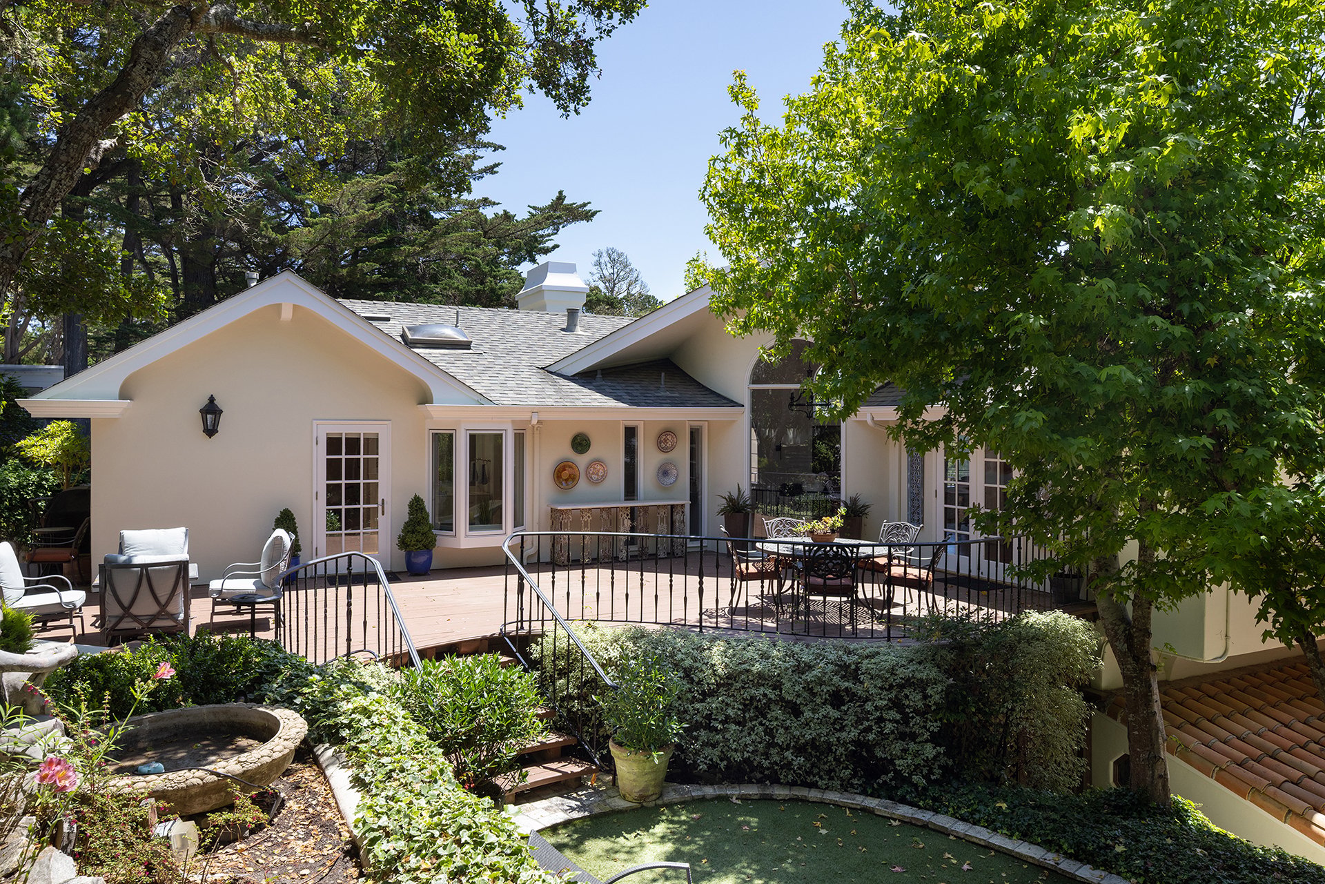 Contemporary Pebble Beach Luxury