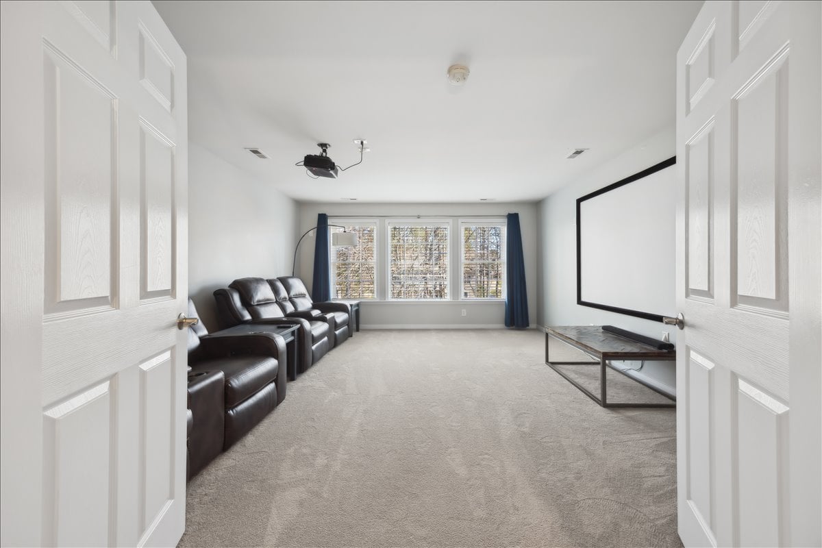 4513 Lake Summer Mews