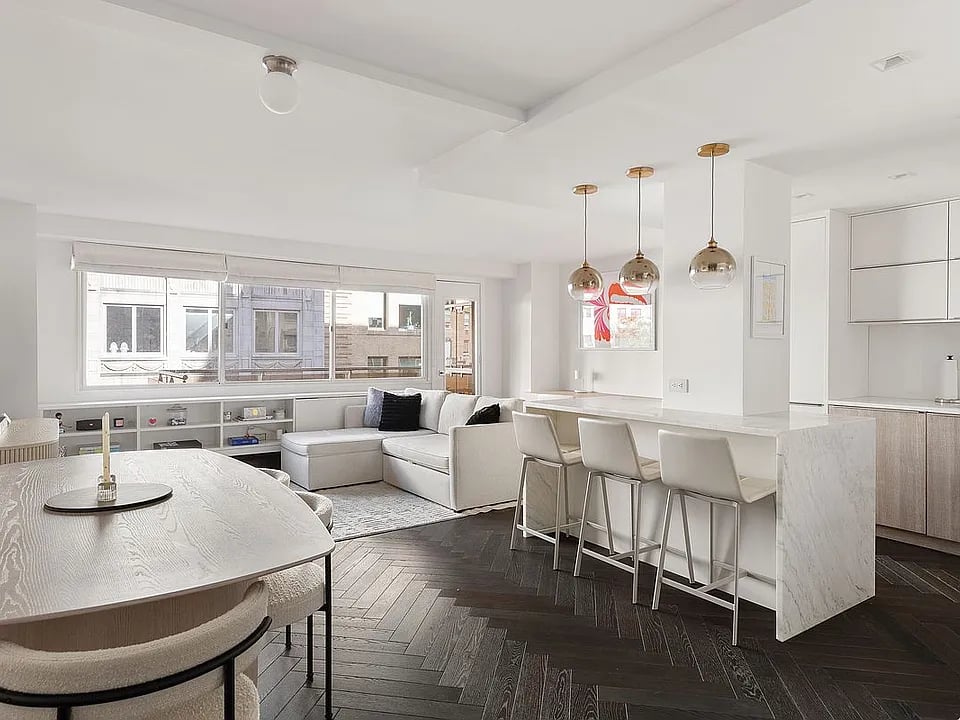 16 West 16th Street 8DN