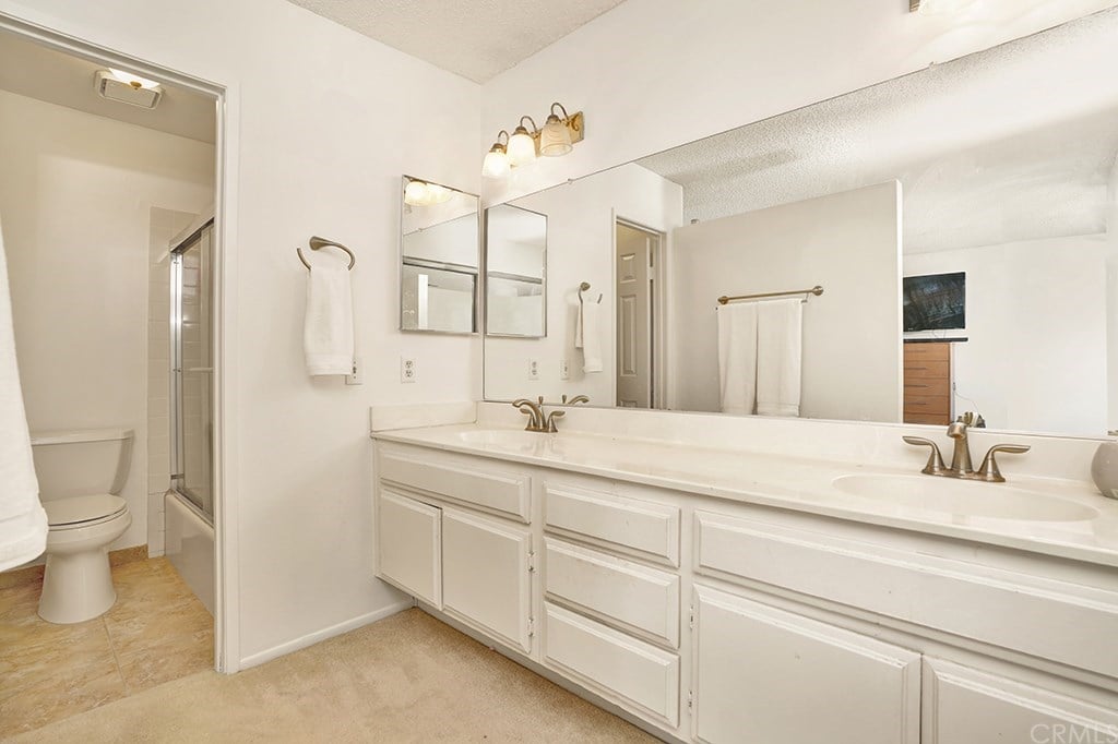 939 W 19th St, Unit C7