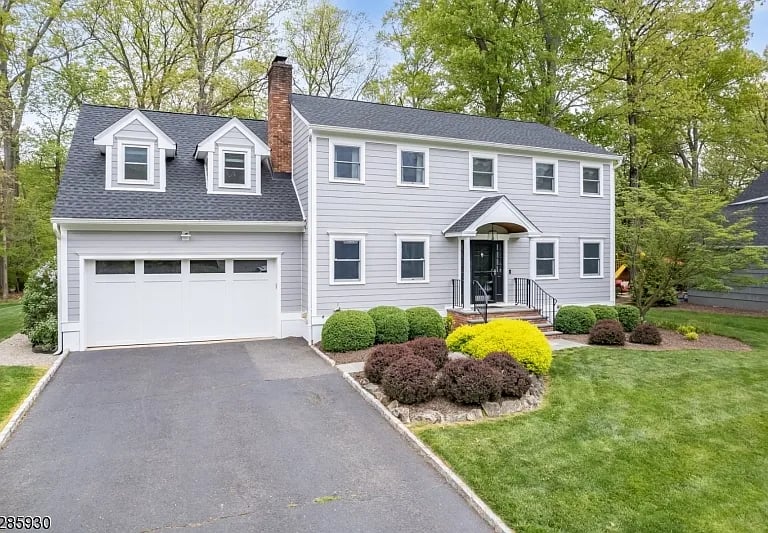 36 Mitchell Ave