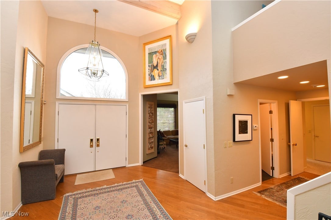 9 Longmeadow Ln