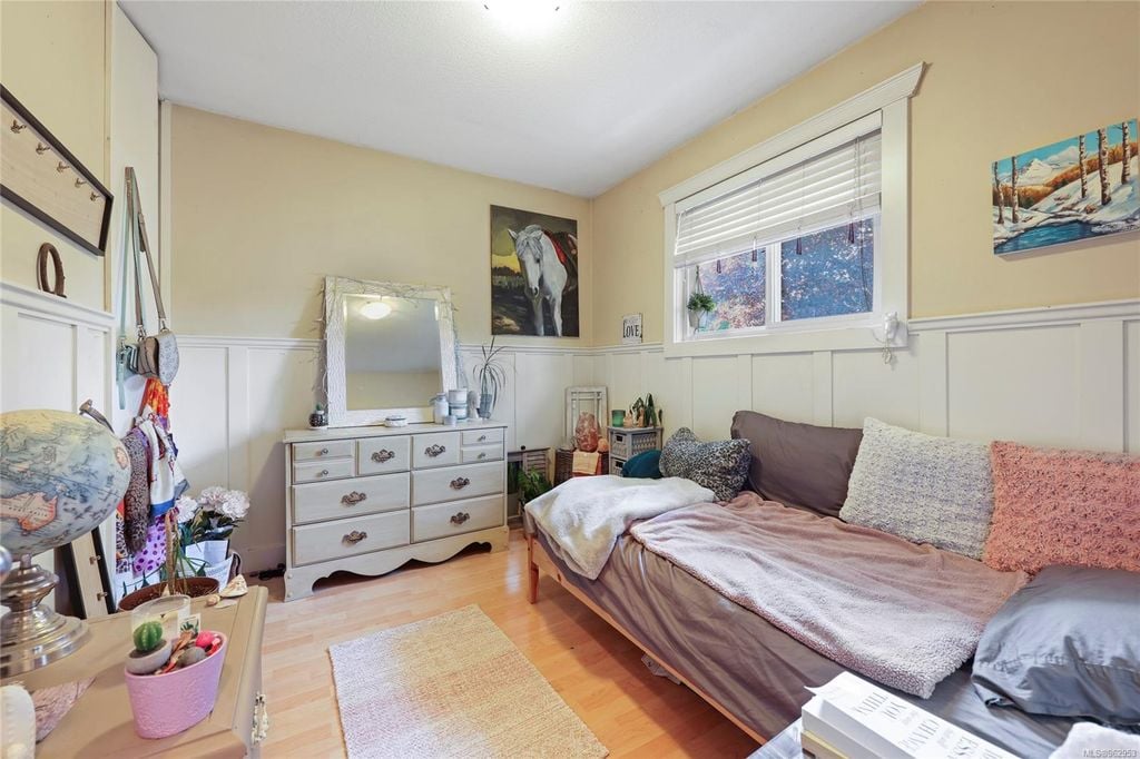 1563 San Juan Ave