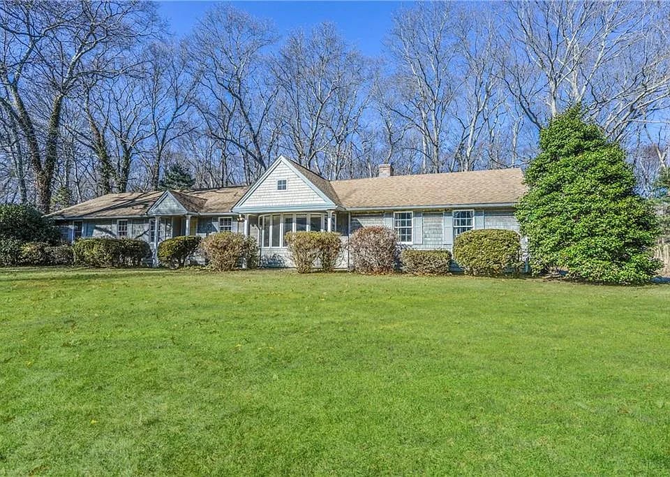 304 Beacon Dr