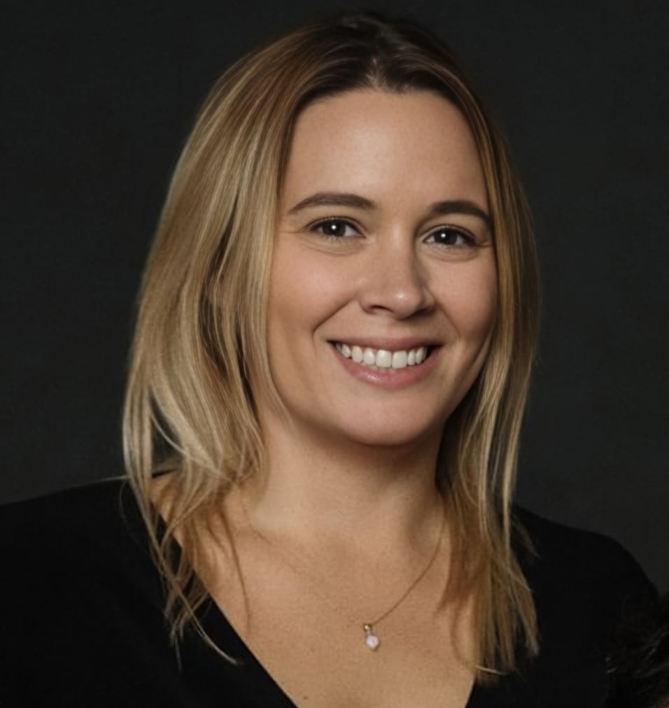 Liz Percy Anchorage, AK Real Estate Agent Headshot