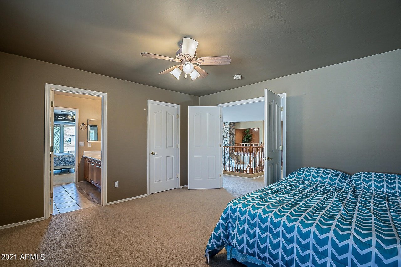 1709 E Kaibab Dr