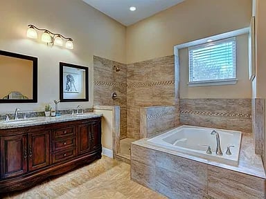 390 Teal Lane