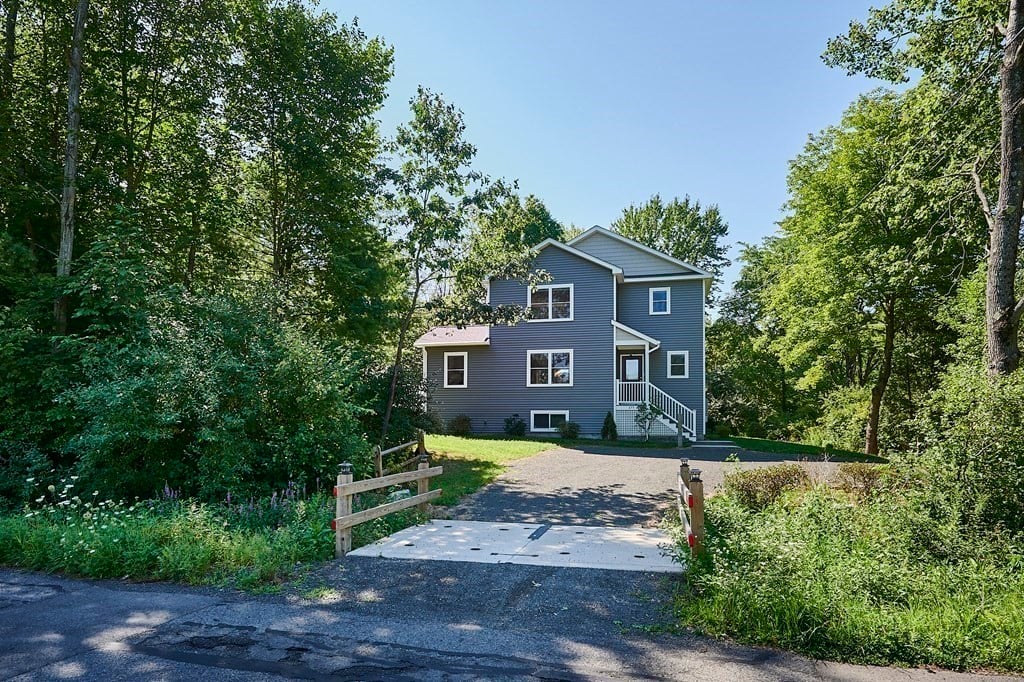 375 Potwine Ln