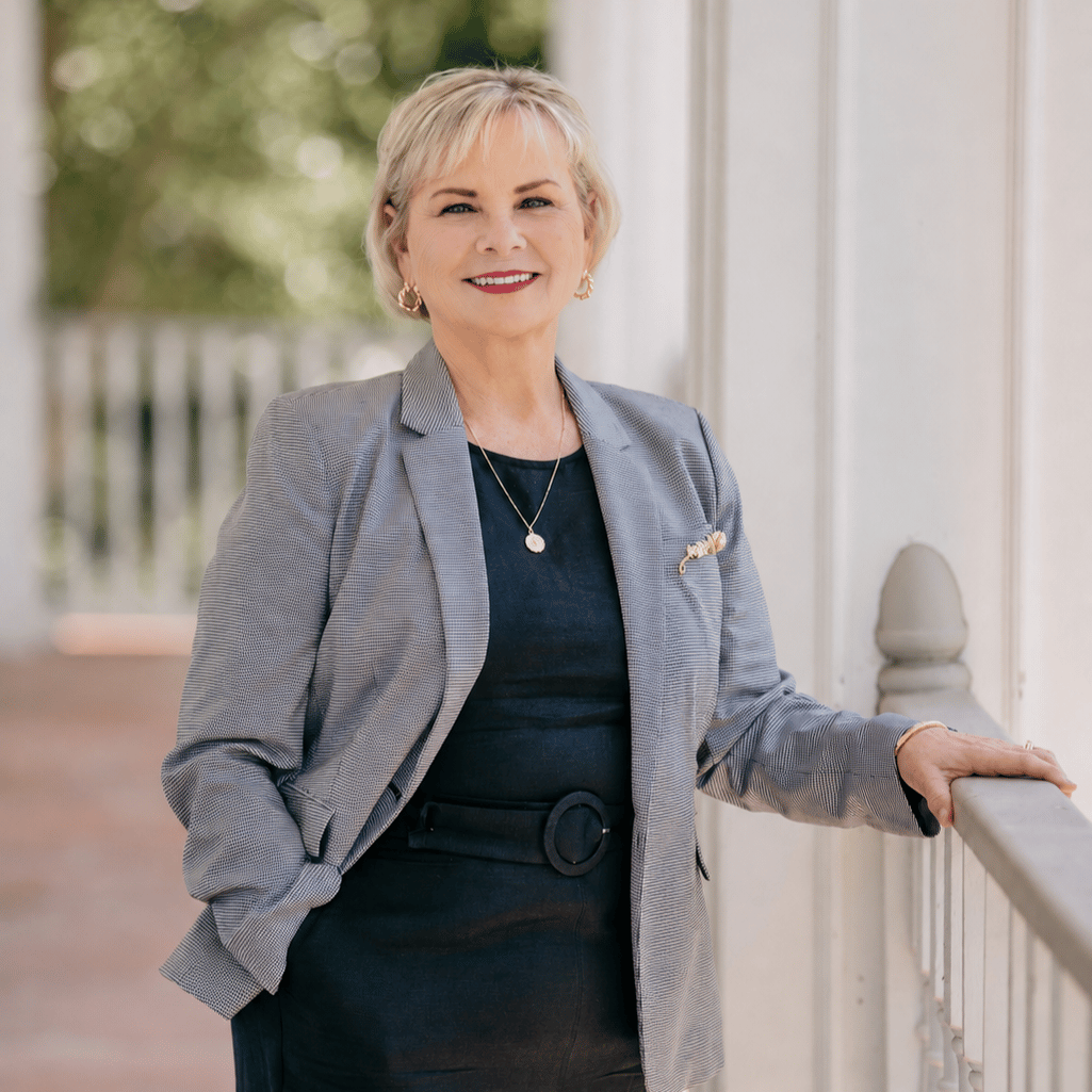 Lana Soileau Opelousas, LA Real Estate Agent Headshot