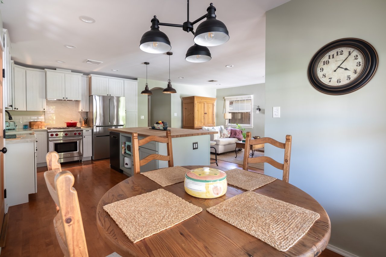4427 Vantage Ave, Studio City