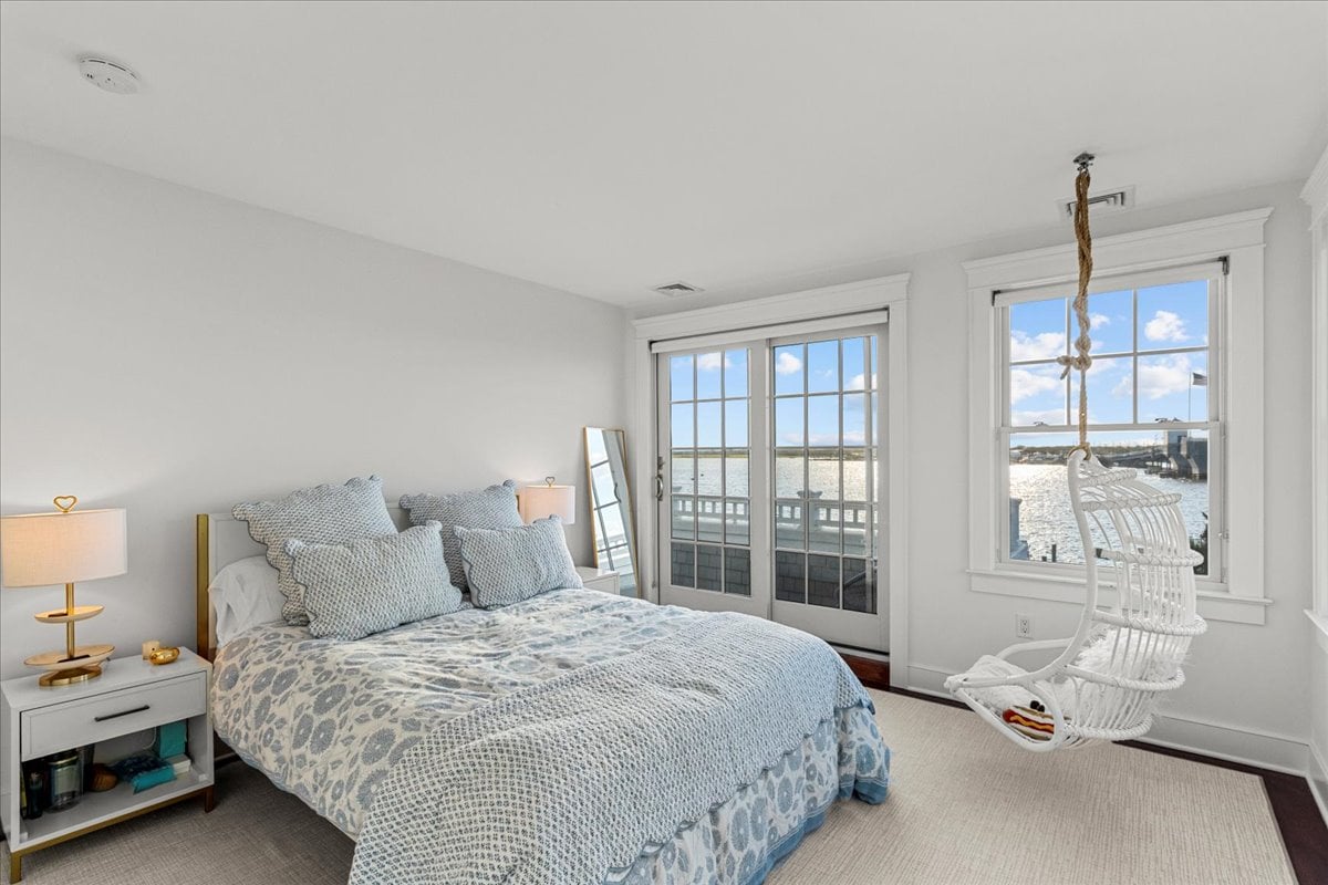 1200 Bay Avenue, Mantoloking