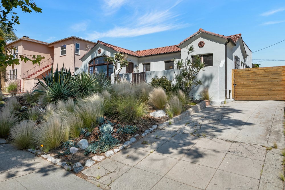 1316 S Redondo Blvd