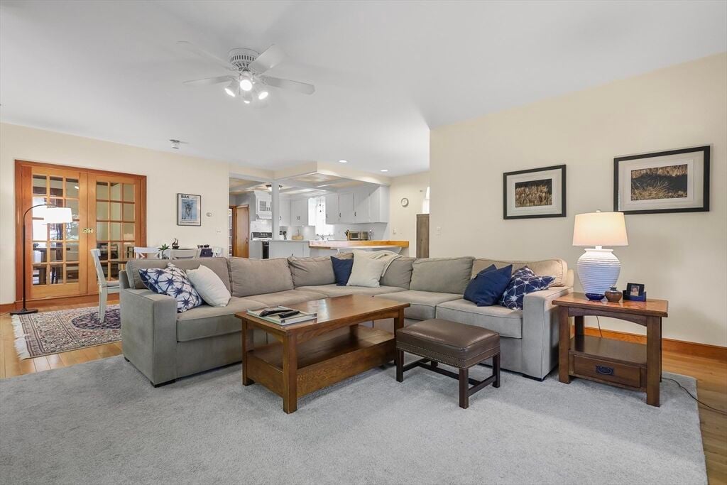 214 Adams Ave