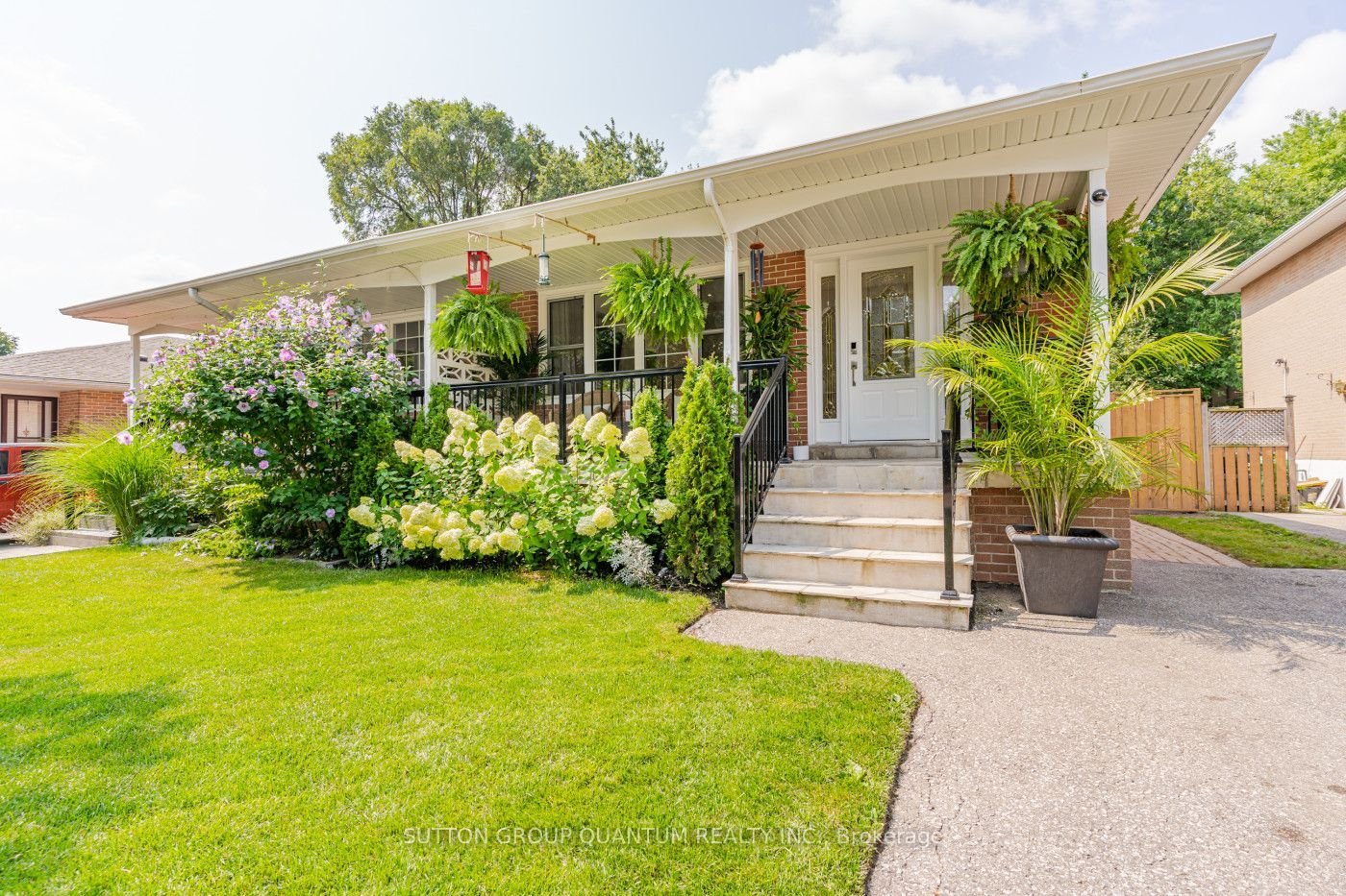 1508 Thetford Crt