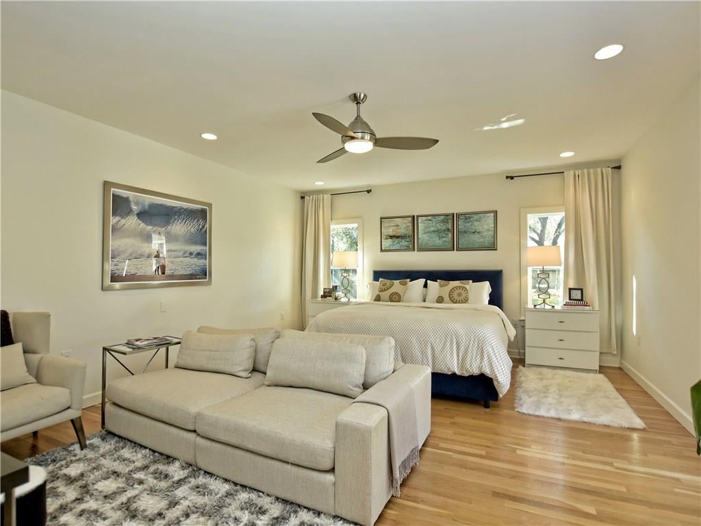 Remodeled Crestview Bungalow on .28Acre Lot