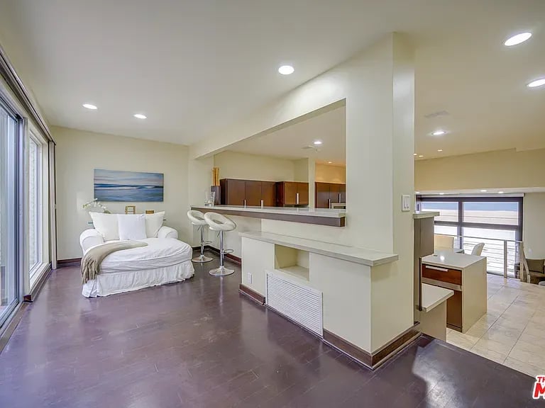 4007 Ocean Front Walk