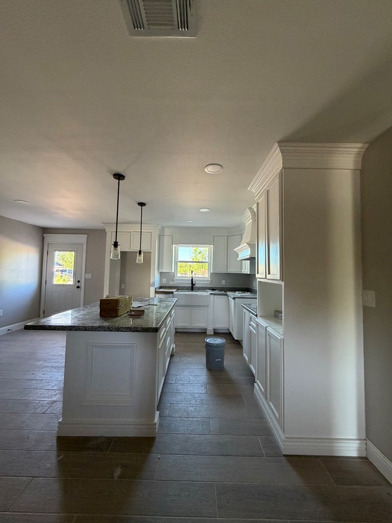 3204 Calle Teresa