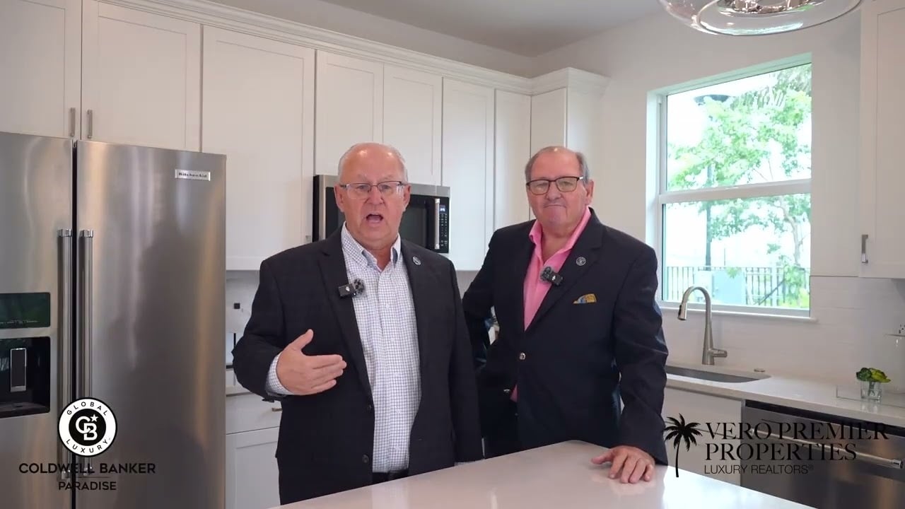 🌴 Dreaming of a new life in Florida? 🌴