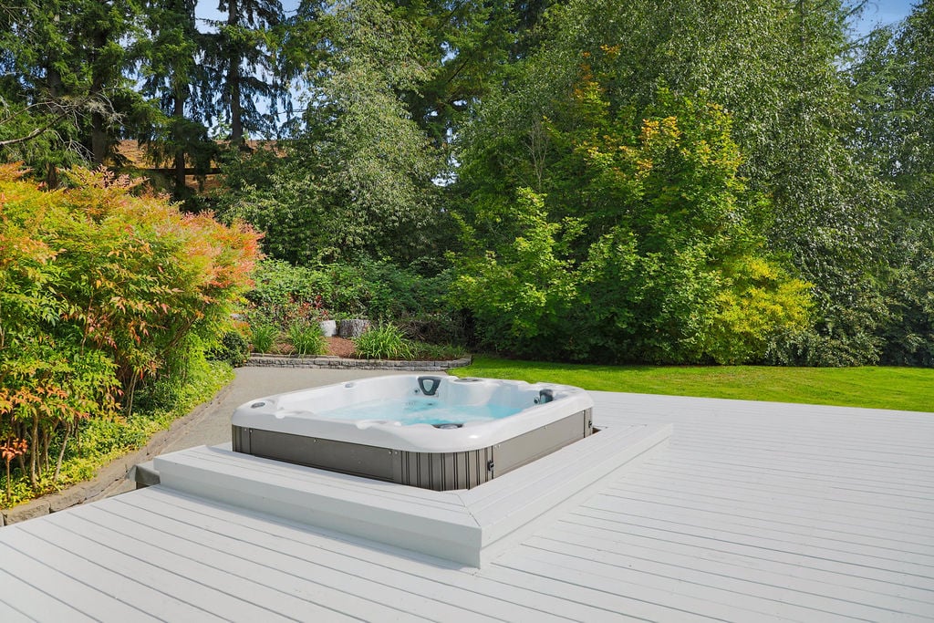 3055 NW Colonial Lane