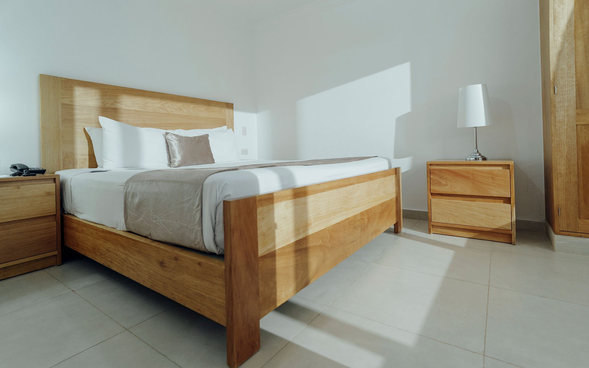 Residence Suites