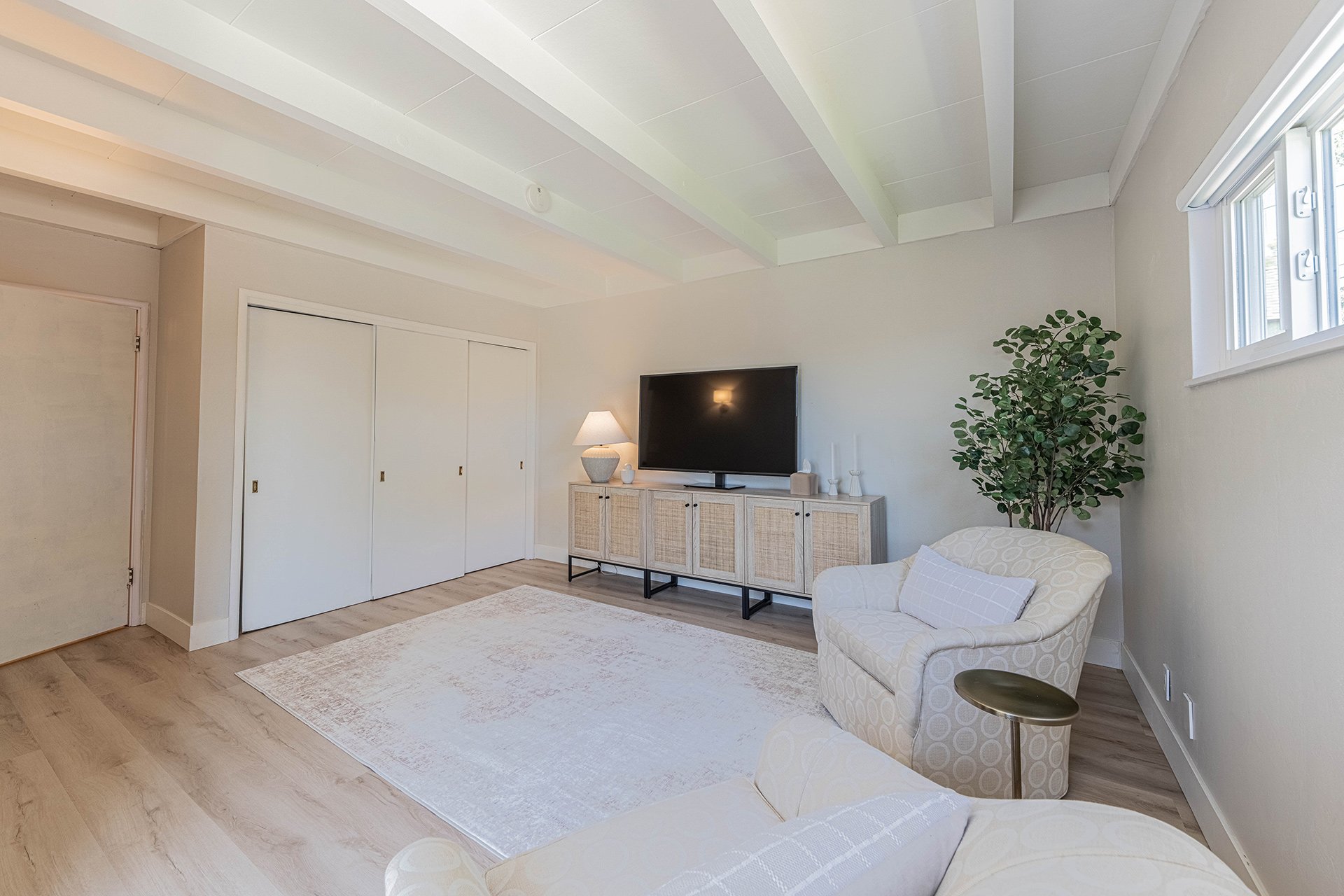 Charming Monterey Haven - 1056 Harrison St