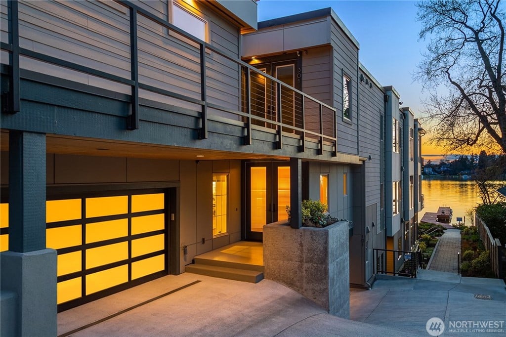 4605 Lake Washington Blvd NE #201