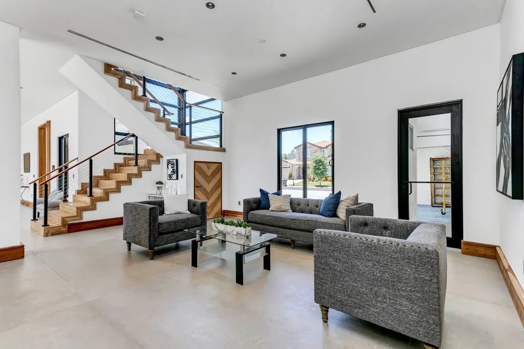 Would You Still Buy This Home Without the Staging?