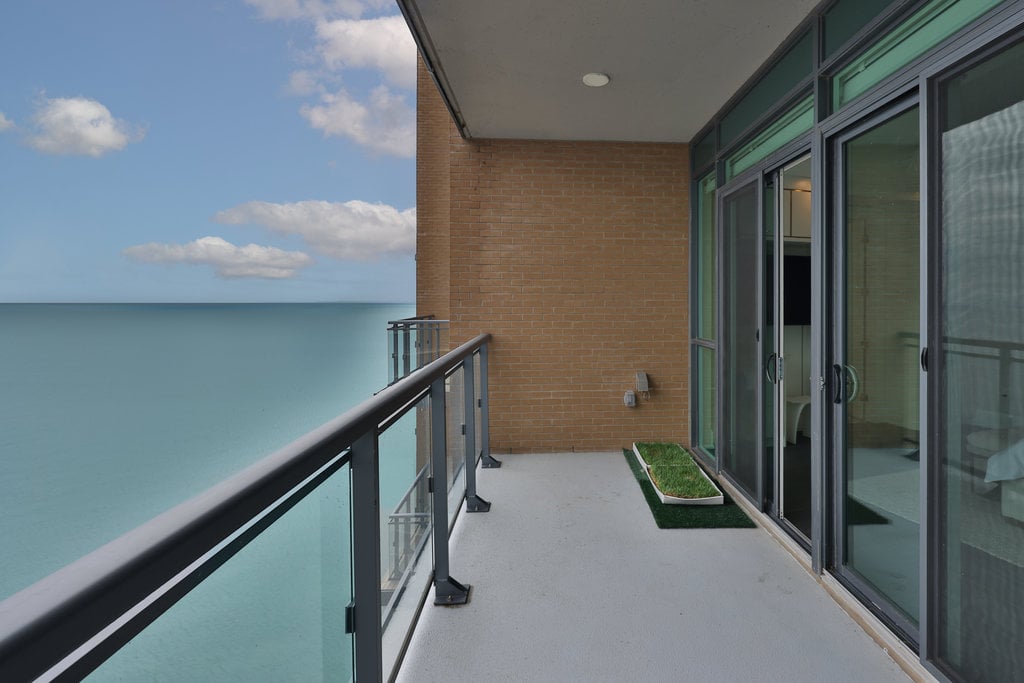 2060 Lakeshore Road #2101