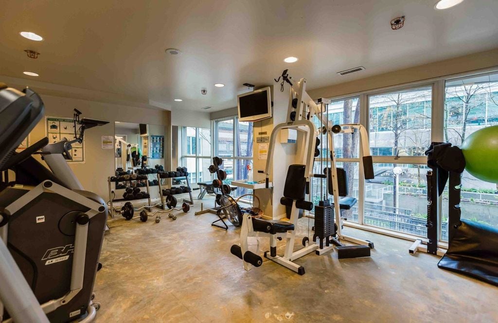 1166 Melville St, #1501