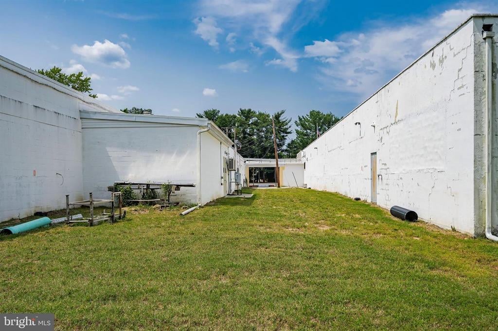 360 Fairview Ave