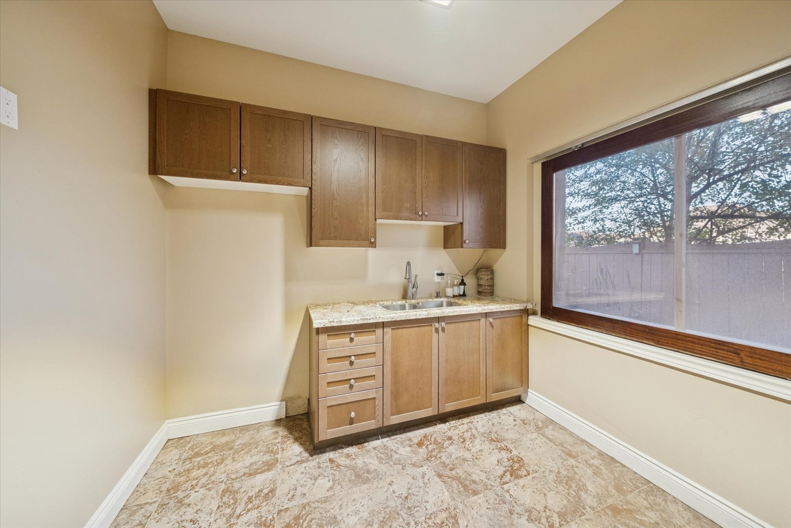 7 Toscanini Rd 