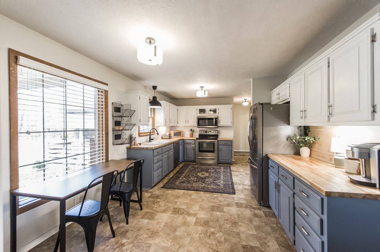 2423 Cabin Hill Rd