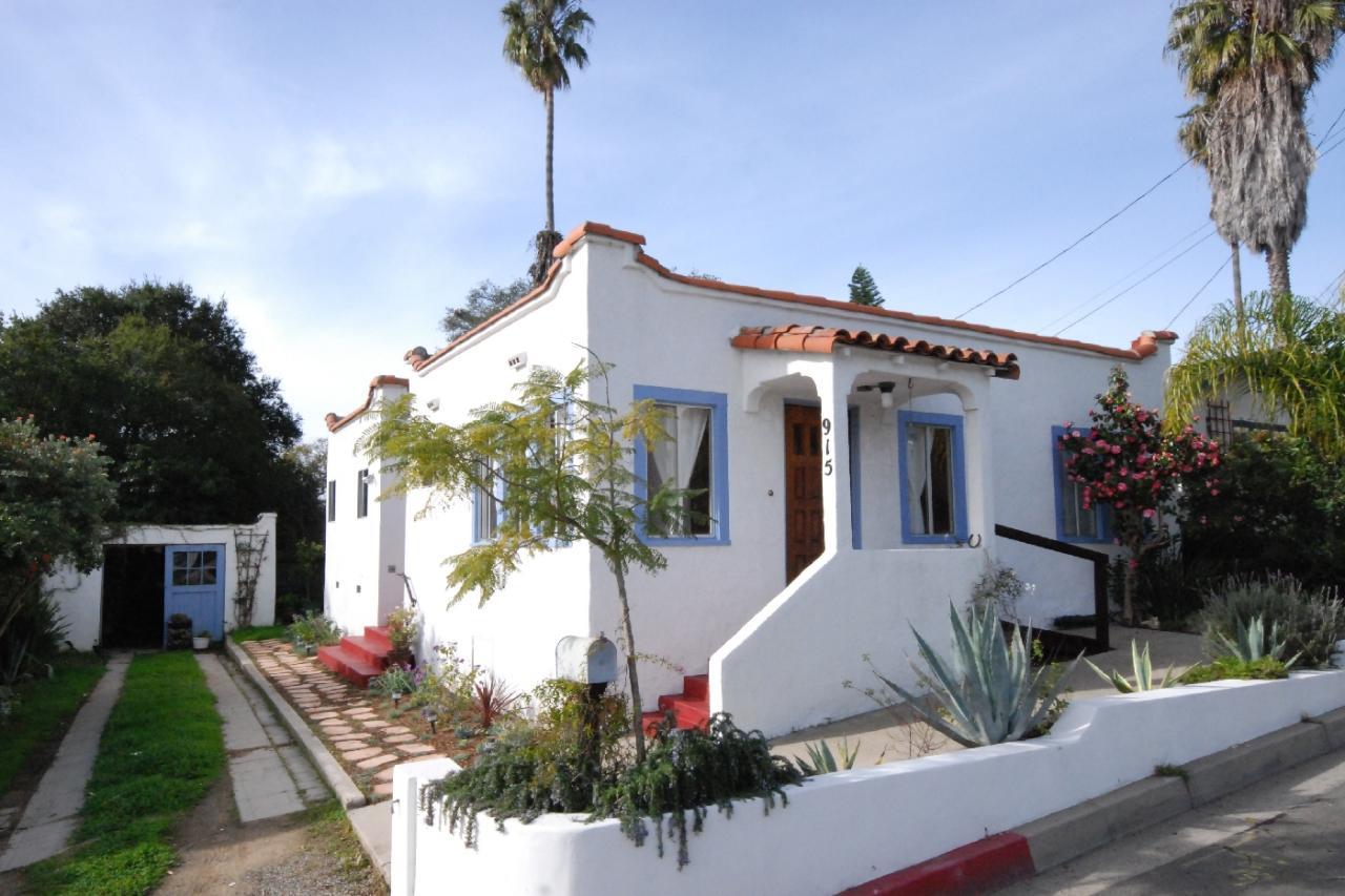 915 N Alisos St