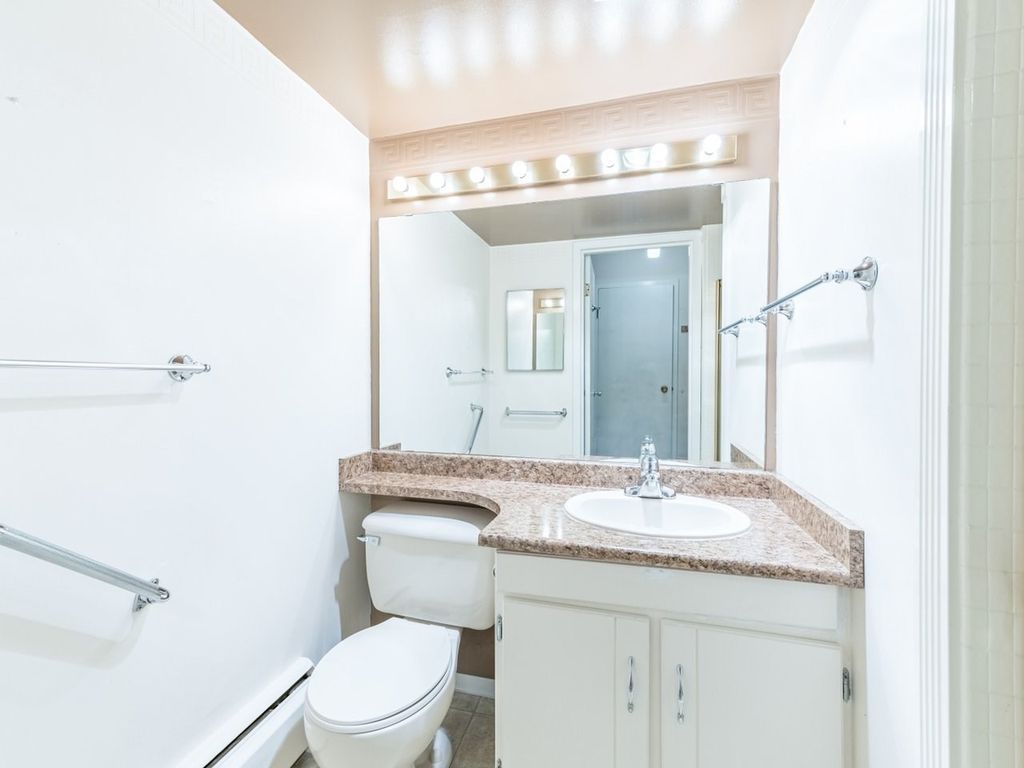 4111 Francis Rd, #213