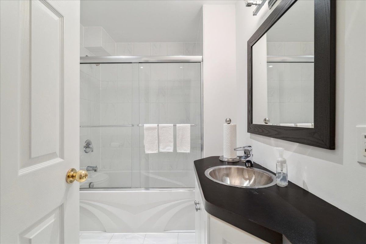 Executive Rental in Forest Hill
