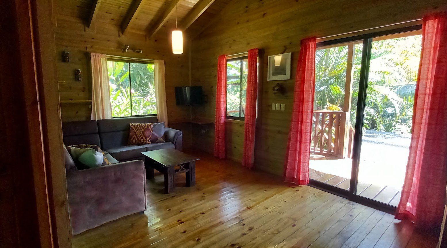 8 Cabinas with Swimming Pool on Lush Jungle Property | Uvita
