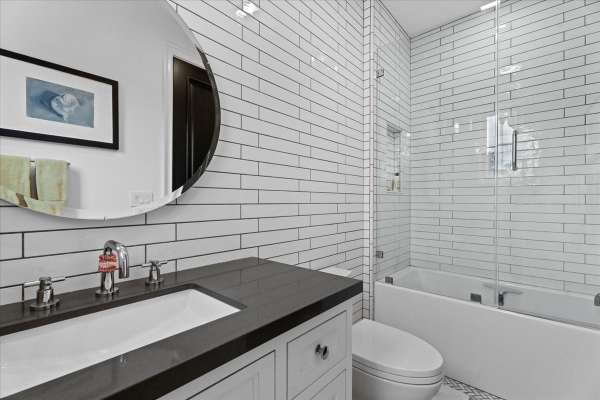 5 ★ 5 En Suite Luxe Stunner in Studio City