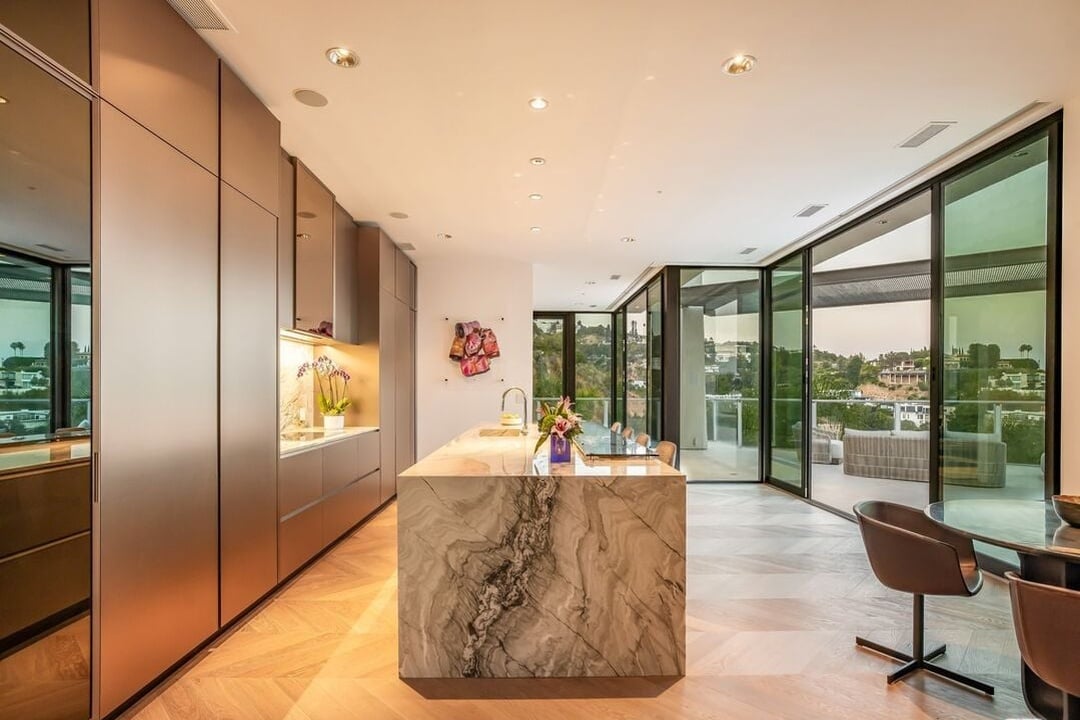 Monarch Crest, Sierra Mar Pl, 90069