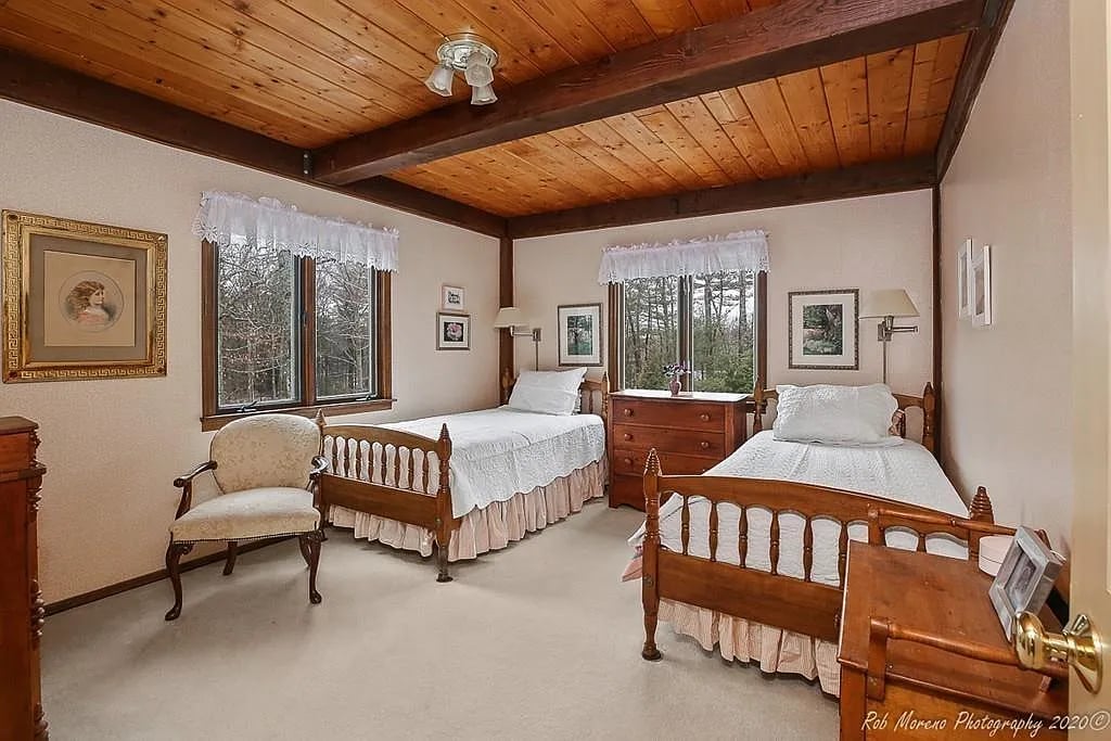 1 Big rock Rd Manchester Ma